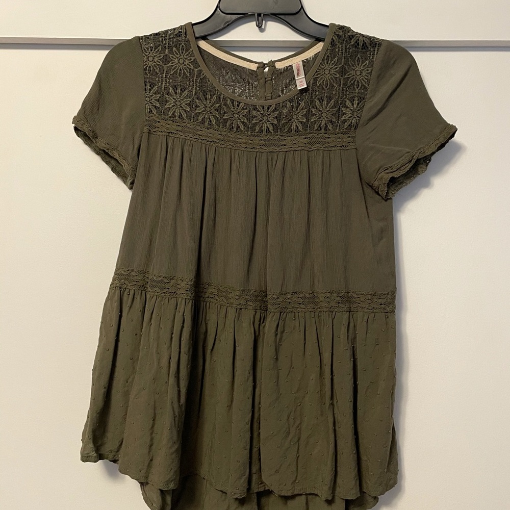 Xhilaration xs green top